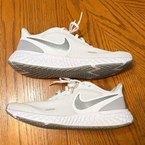 Nike Revolution Running Shoes size 8 bright white, gray and silver
